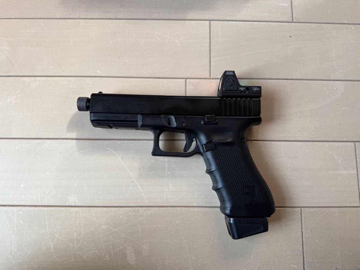 東京マルイ グロック17 Gen4 ドットサイト アウターバレルカスタム品