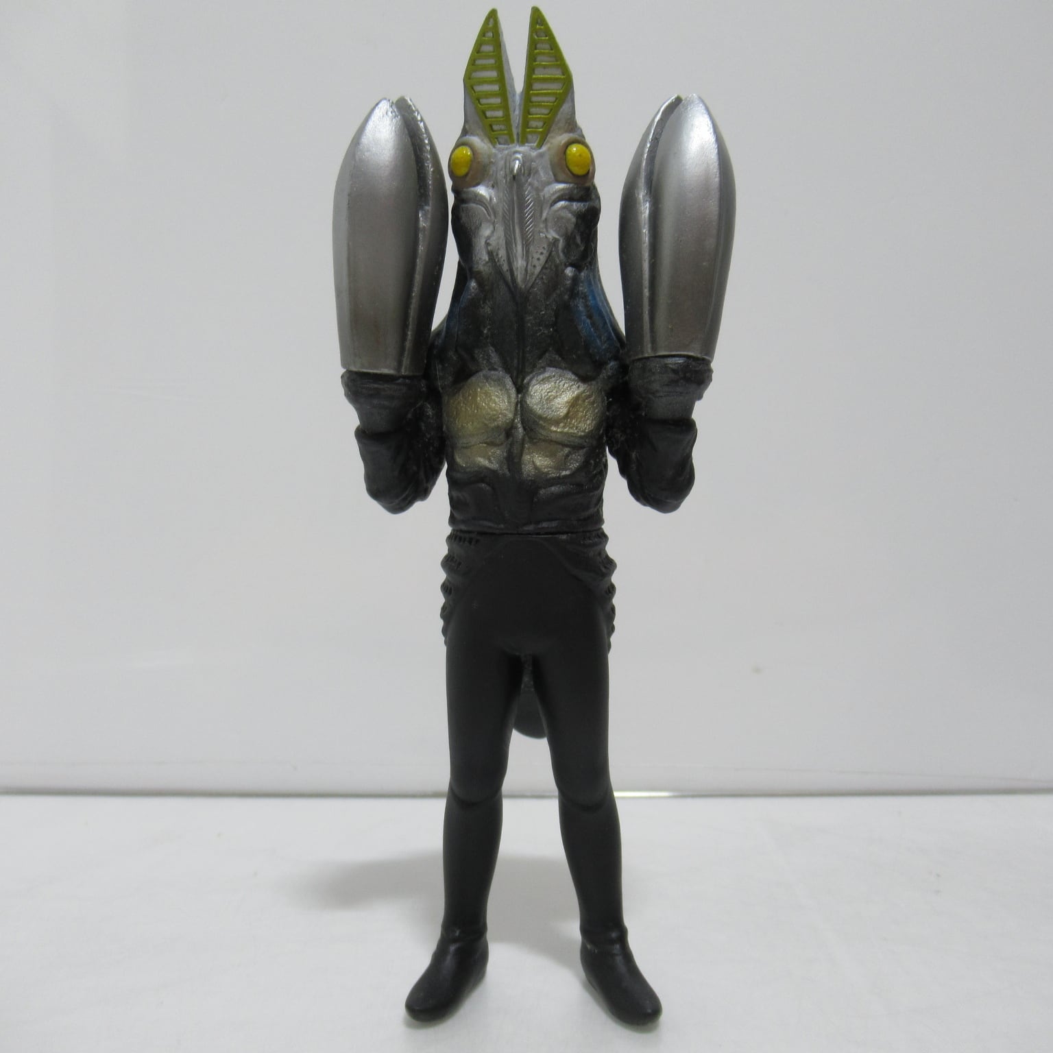 バンダイ 2003 怪獣ソフビ バルタン星人2代目 ソフビ [#9] | ハチクマ商店