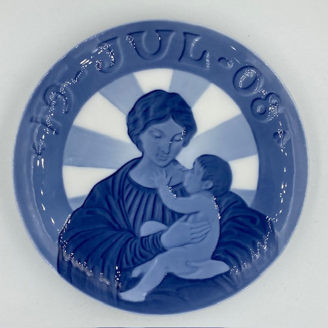 ロイヤル・コペンハーゲン イヤープレート100年の歴史｜1908年から続く