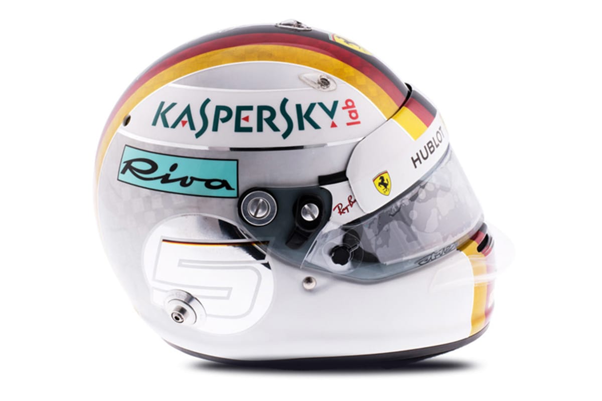 ダニエル・リカルド 2018年 F1ヘルメット 写真