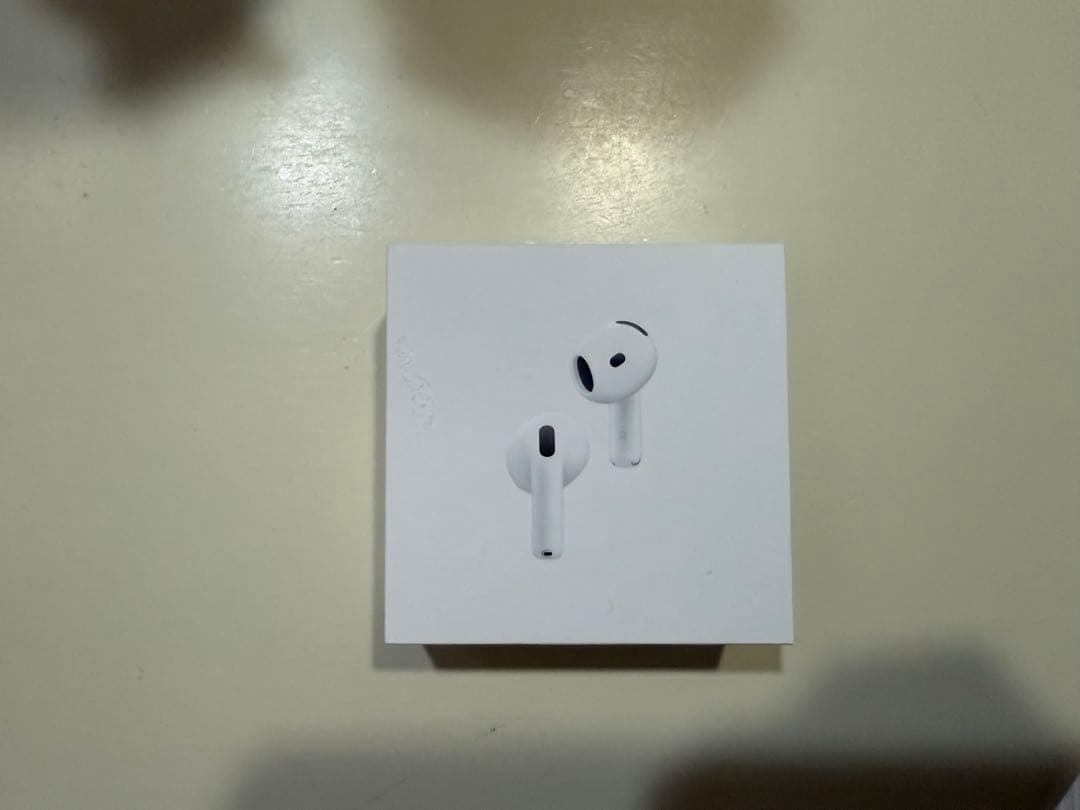 イヤホン AirPods 4 ANC Amazon.com: Apple AirPods 4 Wireless Earbuds, Bluetooth Headphones