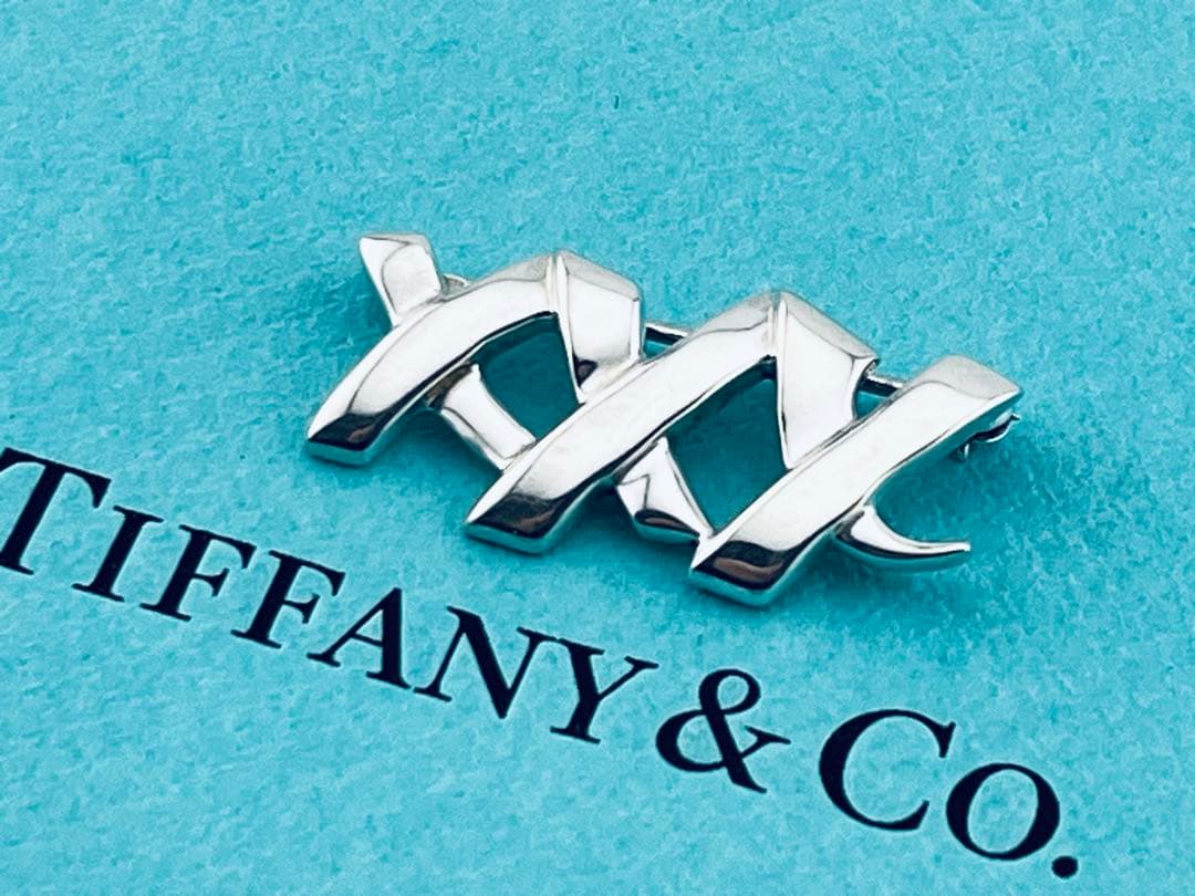 f010 希少　ティファニー　トリプル　キス　xxx ブローチ　シルバー　925 TIFFANY&Co.（ティファニー） トリプルハート ピンブローチ SV925